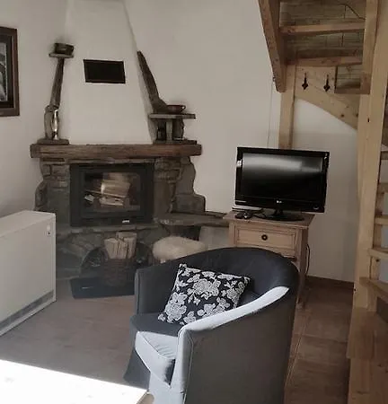 Daire Apartament Miodula *
